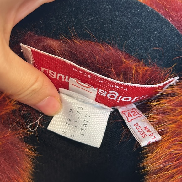 Laura Biagiotti Cashmere & Fur Sweater 1990s - Picture 7 of 7